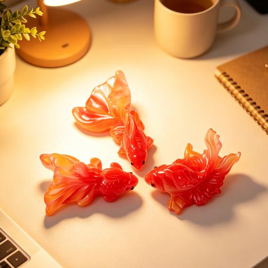 Miniaturfische für Bastelarbeiten Mini-Falsche Goldfischfigur Winziges Harz-Simuliertes Fischmodell für Feengarten-Zubehör Mikro-Landschafts-Terrarium