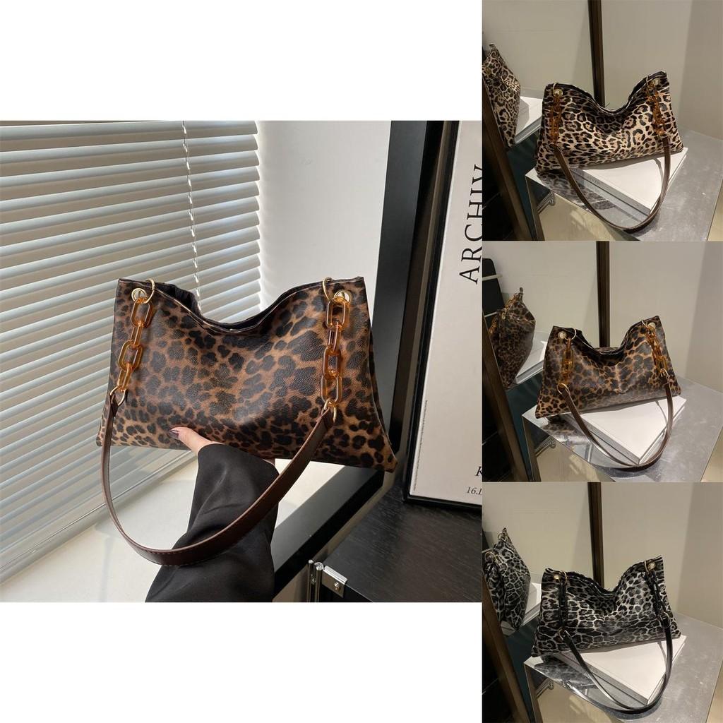 Stylish And Trendy Korean Style Large Capacity Women's Casual Tote Bag In Black And Brown