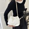 Popular chain bag women's new 2025 niche design sense solid color shoulder bag cloud bag messenger bag women