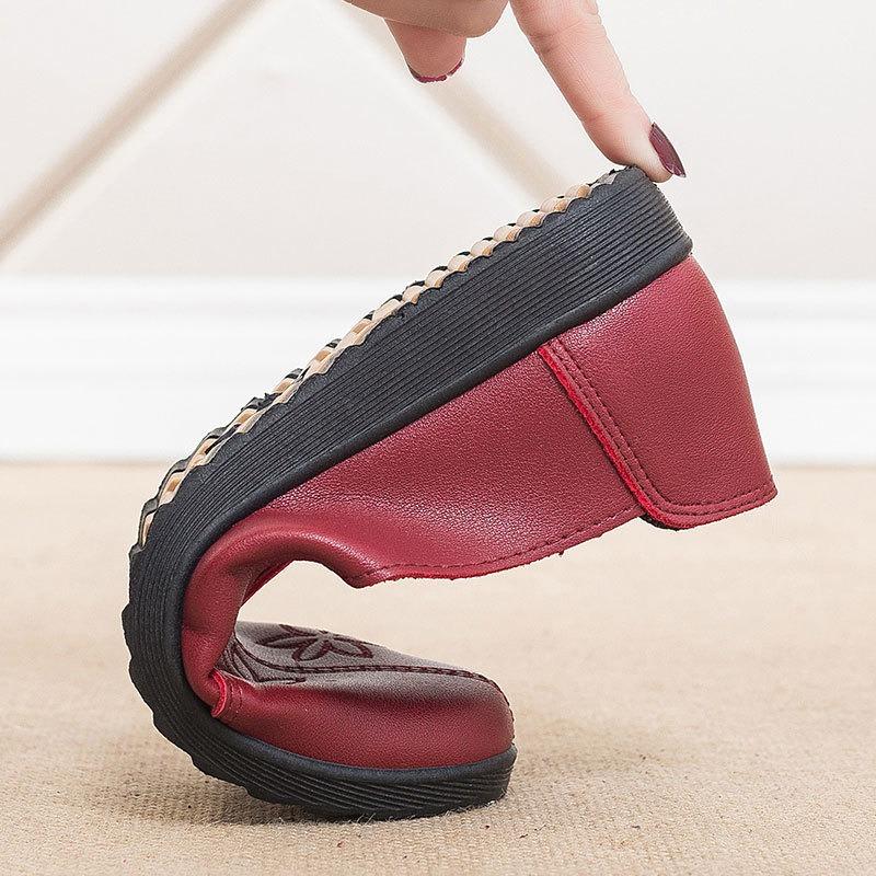 New Spring and Autumn Shoes Single Shoes Soft Sole Elderly Leather Shoes Flat Sole Four Seasons Shoes Middle Old Ladies Doudou Shoes