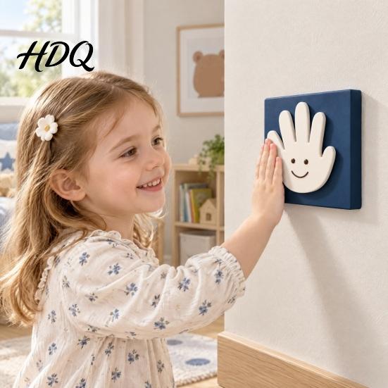 Cute Palm Light Switch Guard 3D Printed High Five Plate Covers Decorative Bedroom Wall Decoration Cover Plate Creative Outlet Covers Faceplate