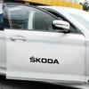 HLLQ9 New Design Car Stickers Creative Vinyl Car Sticker Reflective Decals For Skoda Octavia 3 Kodiaq Fabia Rapid Superb 2 Kamiq Karoq