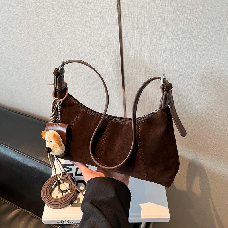 Retro bag women's large-capacity new autumn and winter niche design shoulder messenger bag commuter dumpling bag