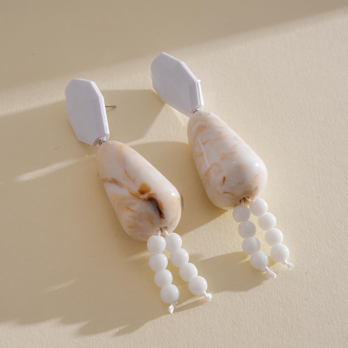 DIGADAGU Resin Water Drops Tassel Dangle Earrings New Simple Retro Earrings Women Party Zircon Accessories белый