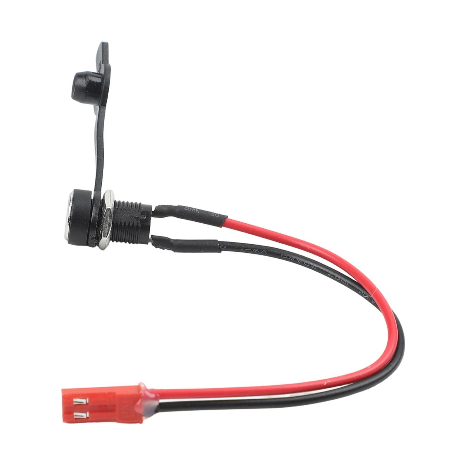 

Зарядный порт DC5.5*2.1мм Эффективная зарядка Легкая конструкция 1PC