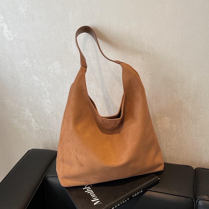 Retro Large-capacity Commuter Tote Bag Women's New Autumn and Winter Versatile Casual Shoulder Armpit Bag