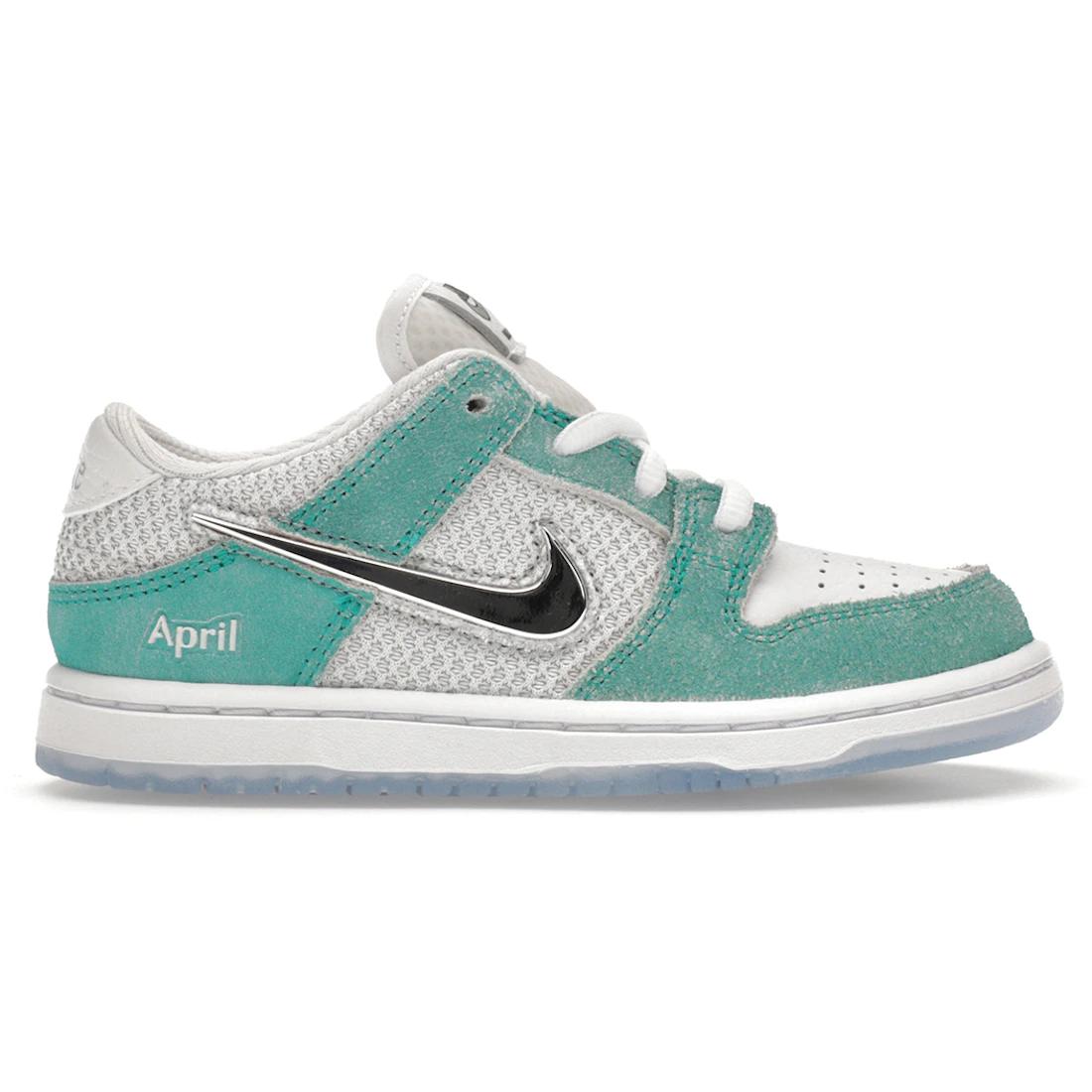 

Кроссовки Nike SB Dunk Low April Skateboards (ТД)(FZ6107-300) 22