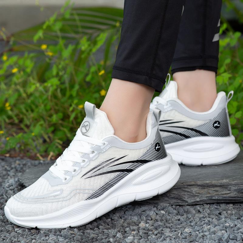

Весенние новые сетчатые дышащие кроссовки на толстой подошве с мягкой подошвой, нескользящие и износостойкие, универсальные повседневные кроссовки, легкие кроссовки для бега 44 чистый белый