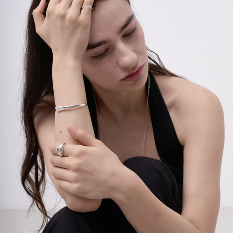 TIERNO R.004/SHELL BOLD RING