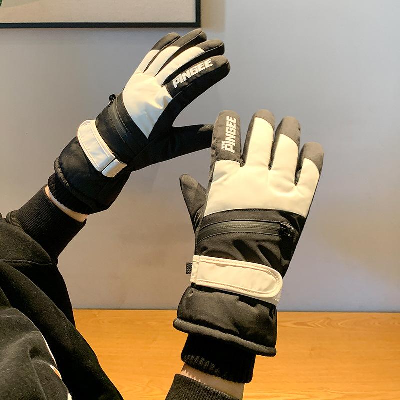 Winter Women's Warm Plush Thick Gloves Windproof and Cold Touch Screen Women's Outdoor Cycling Mountaineering Waterproof and Anti Slip Gloves
