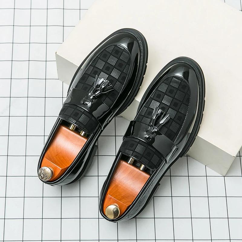 Fashion Brand Men's Thick Bottom Tassel Design Loafers Checkered Business Casual Shoes Formal Comfortable Groom's Wedding Shoes