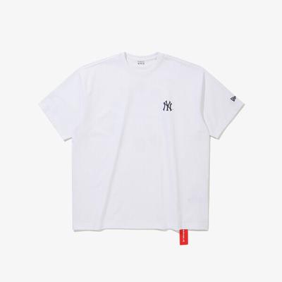 New Era New York Yankees 59fifTy Circle T shirT whiTe