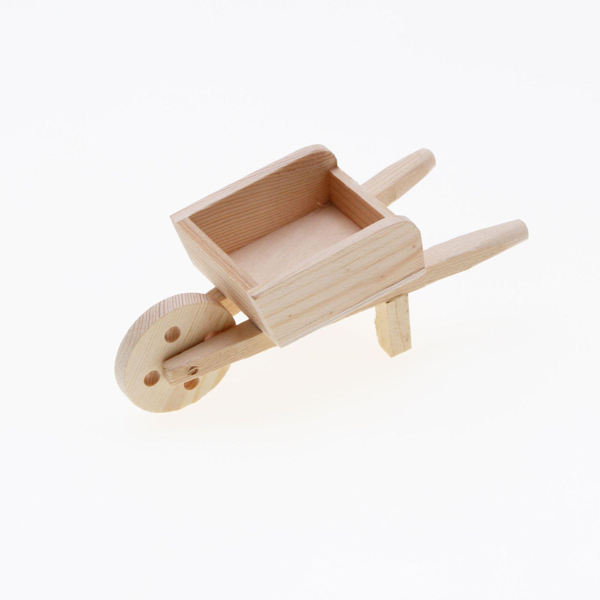 Dollhouse Solid Wood Miniature Cart: Outdoor Courtyard Decoration Prop