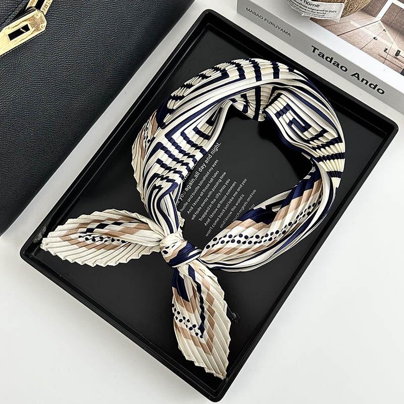 Folded silk scarf autumn new polka dot decorative scarf niche thin scarf scarf versatile