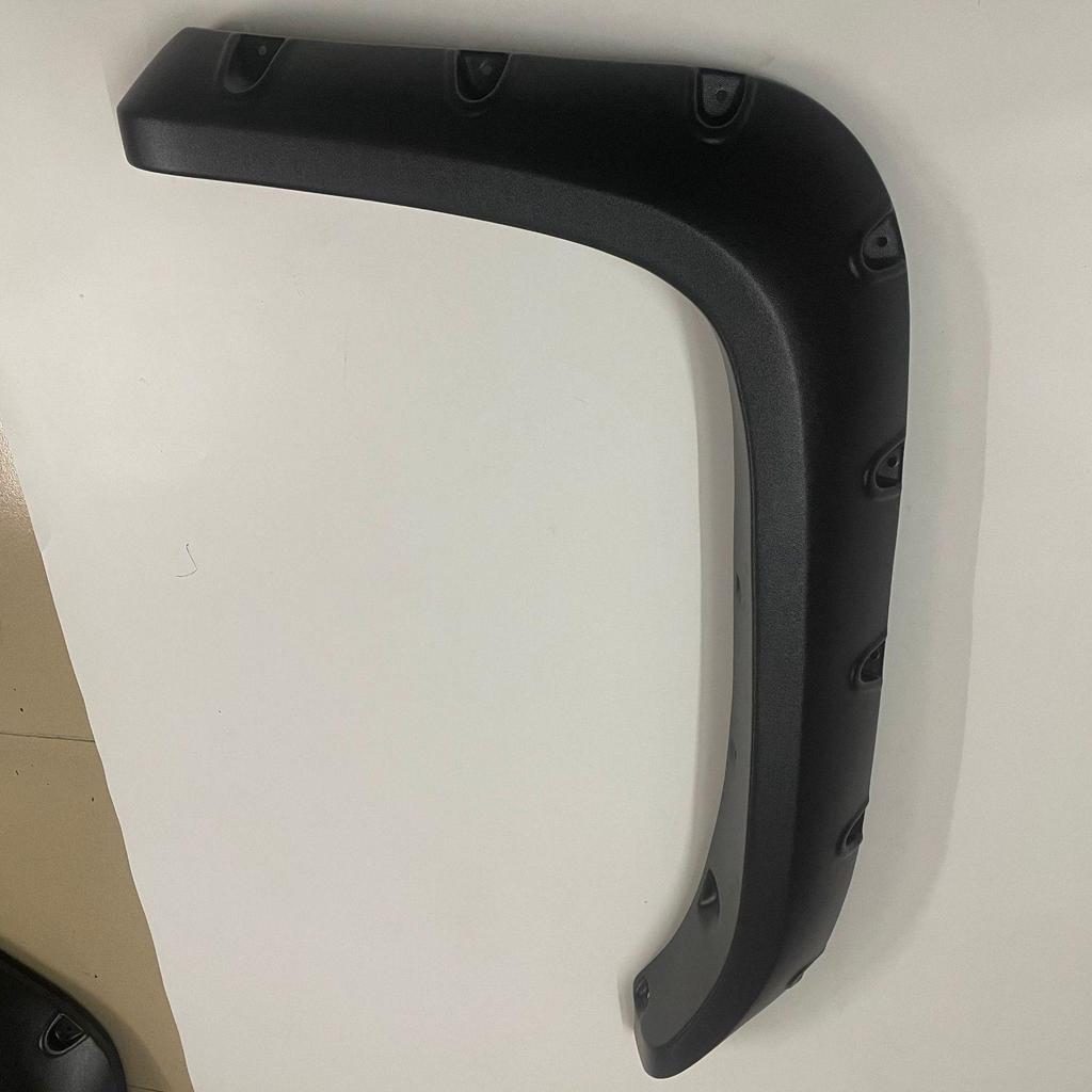 2007-2015 Toyota FJ Cruiser Szélesített Karosszéria Kerékív Szegecsekkel