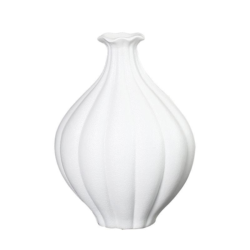 European-Style Exquisite Ceramic Vase, Nordic Style Minimalist Home Furnishing Soft Ornament, Water Raising Flower Arrangement Device