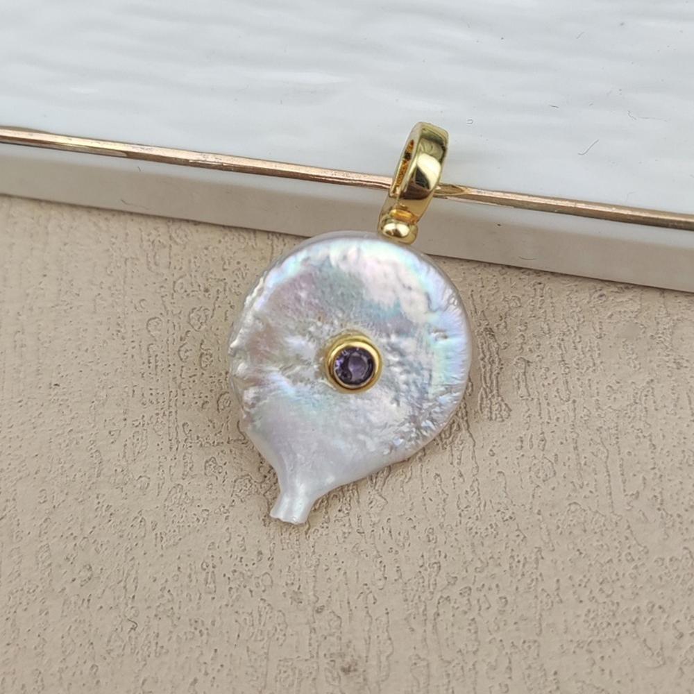 Latest Design Natural Freshwater Water Drop Pearl Pendant DIY Necklace Micro Inlaid Zircon Baroque Pearl Charm for Women Jewelry Pendant