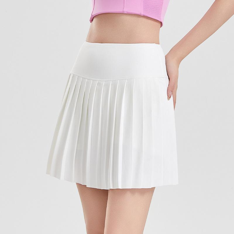Women's Plus Size Quick-Dry Pleated White Tennis Skirt with Anti-Exposure Shorts