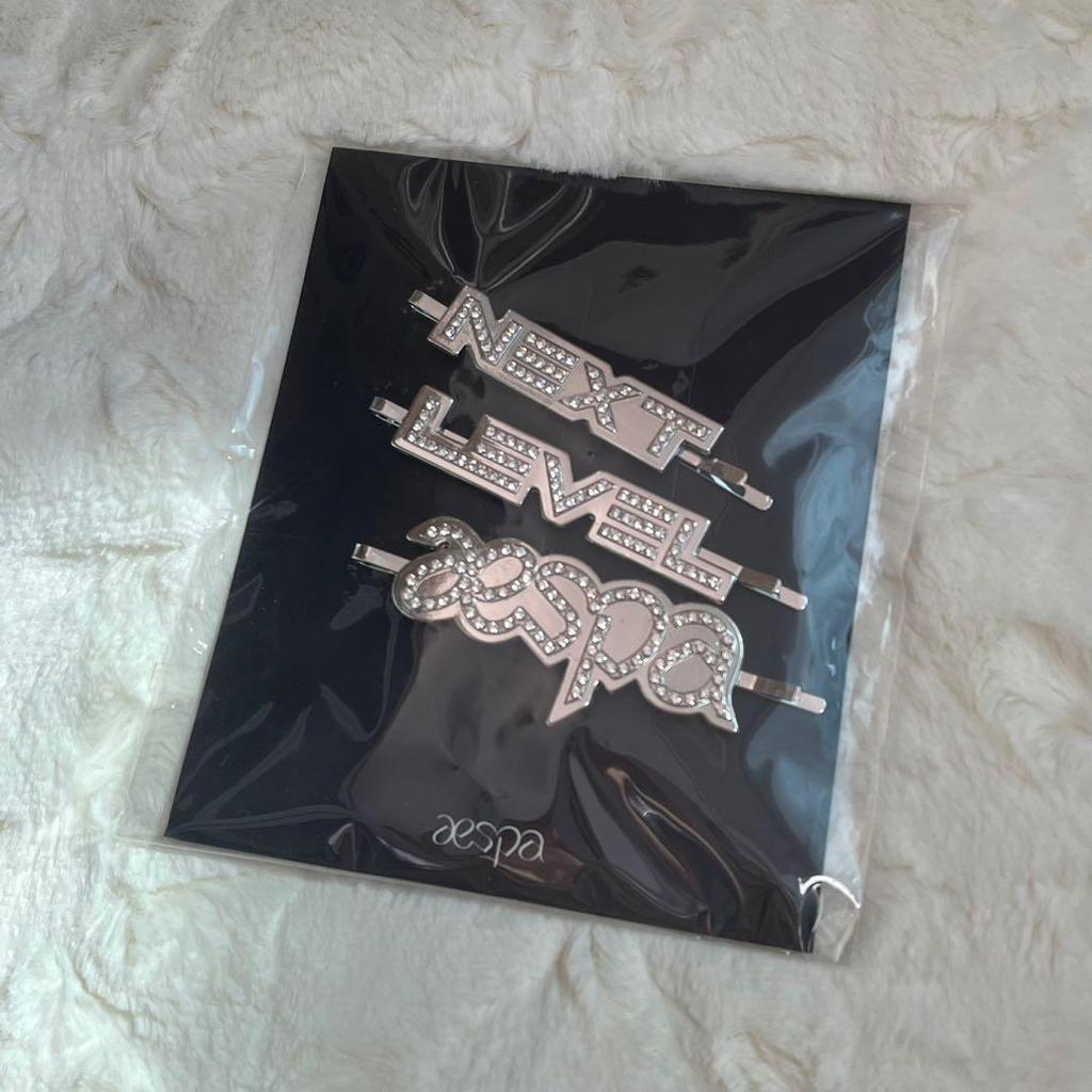 [USED] aespa Winter Hairpin Trading Card Next Level Official Merchandise