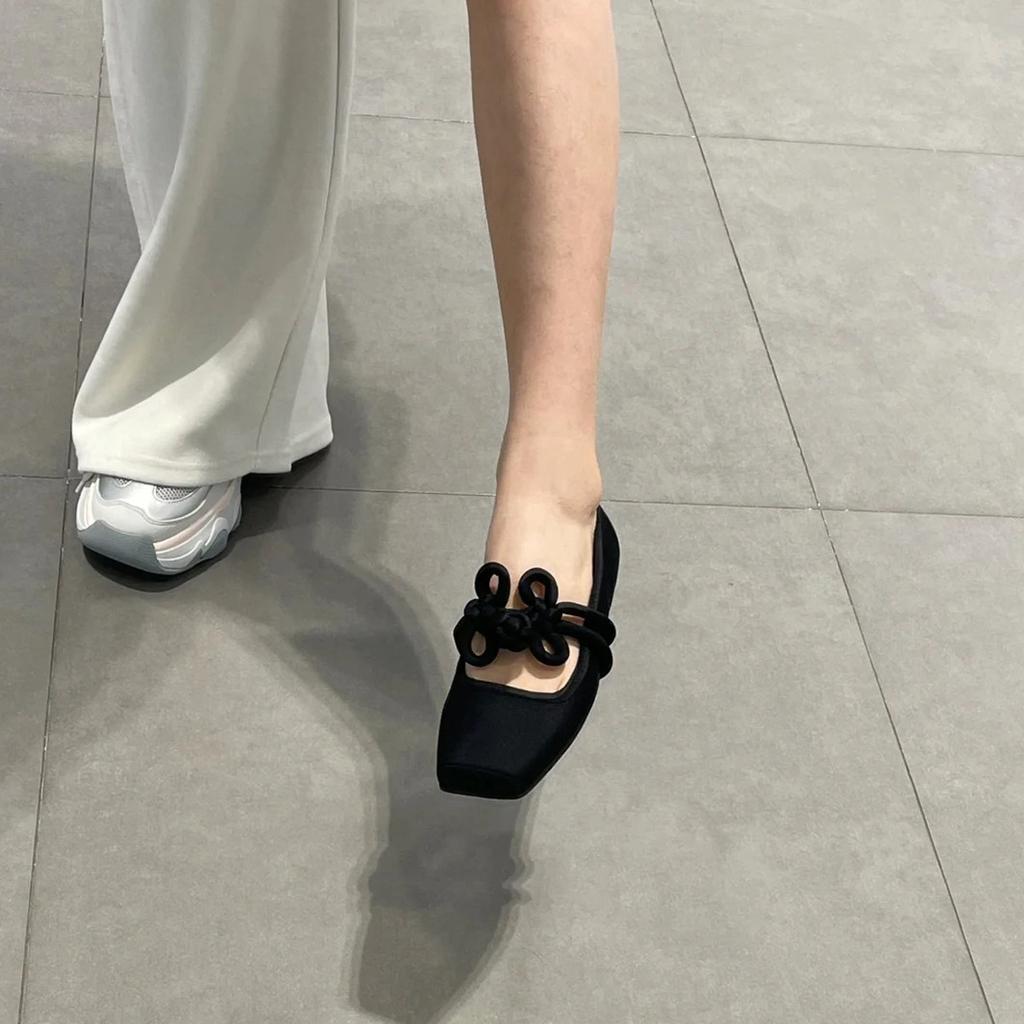 Fashion New Design Mary Jane Shoes Buckle Pumps Women Elegant Shallow Hollow Thick Heel Casual Shoes Ladies Office Party Leather Shoes