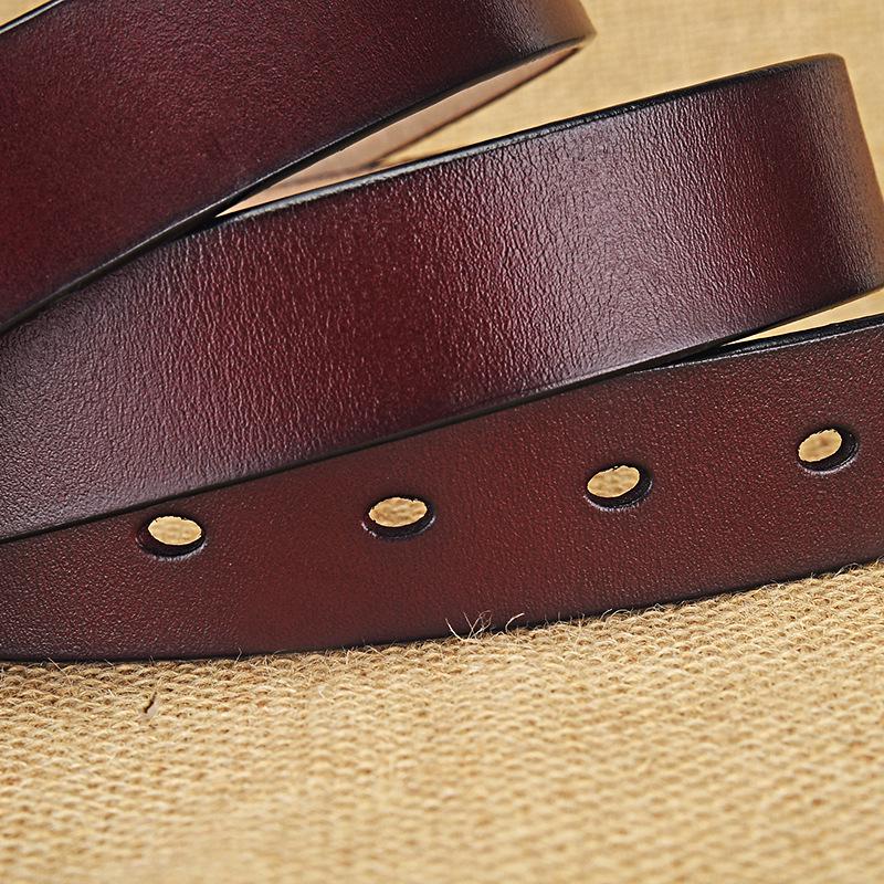 Women's Genuine Cowhide Leather Belt with Rustproof Alloy Buckle - Casual and Versatile for Jeans.