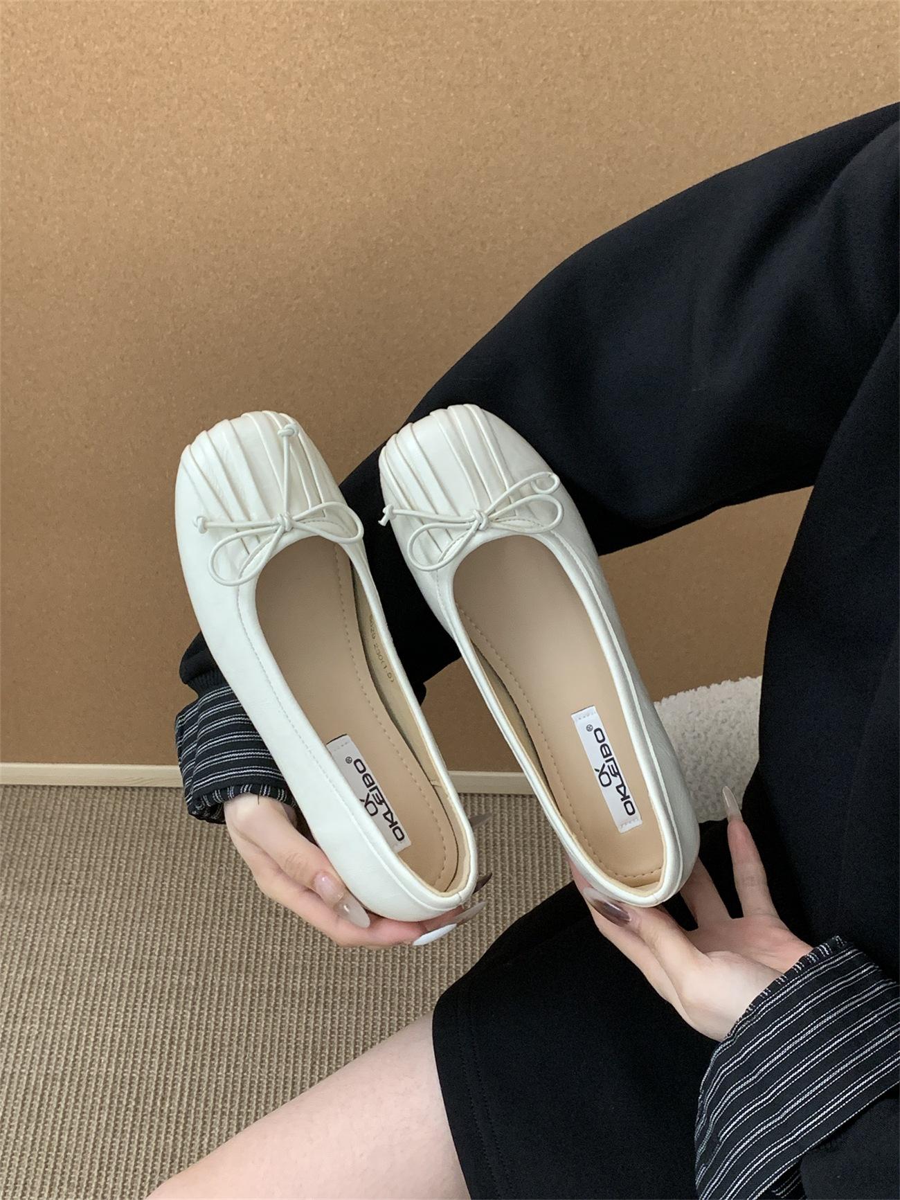 

inner height increase 4cm bow ballet shoes women s single shoes 2025 summer new light mouth pleated soft sole silver ladyshoes 39