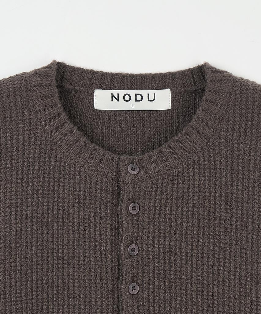 NODU Waffle Henley Neck Knit [Brown]