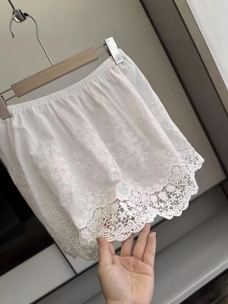 Women's High-Waisted French Romantic Lace A-Line Versatile Layering Skirt