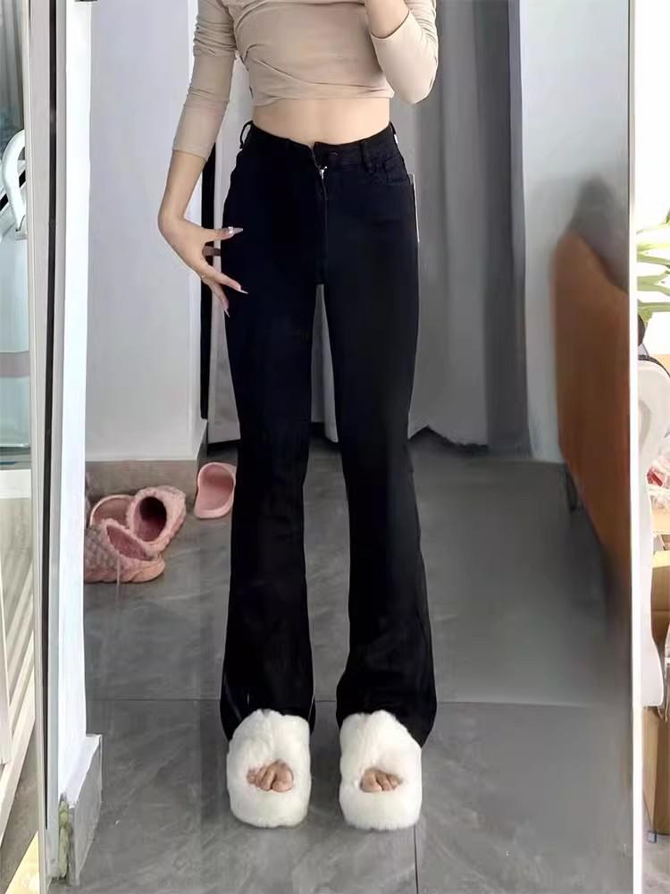 Women's Black High-Waist Stretch Flare Jeans - Slimming, Versatile, Hip-Covering for Pear-Shaped Bodies, Perfect for Spring and Autumn.