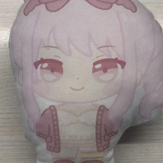 

Мы продаем неофициальные товары Fseka Project Sekai Акияма Мизуки Кукла