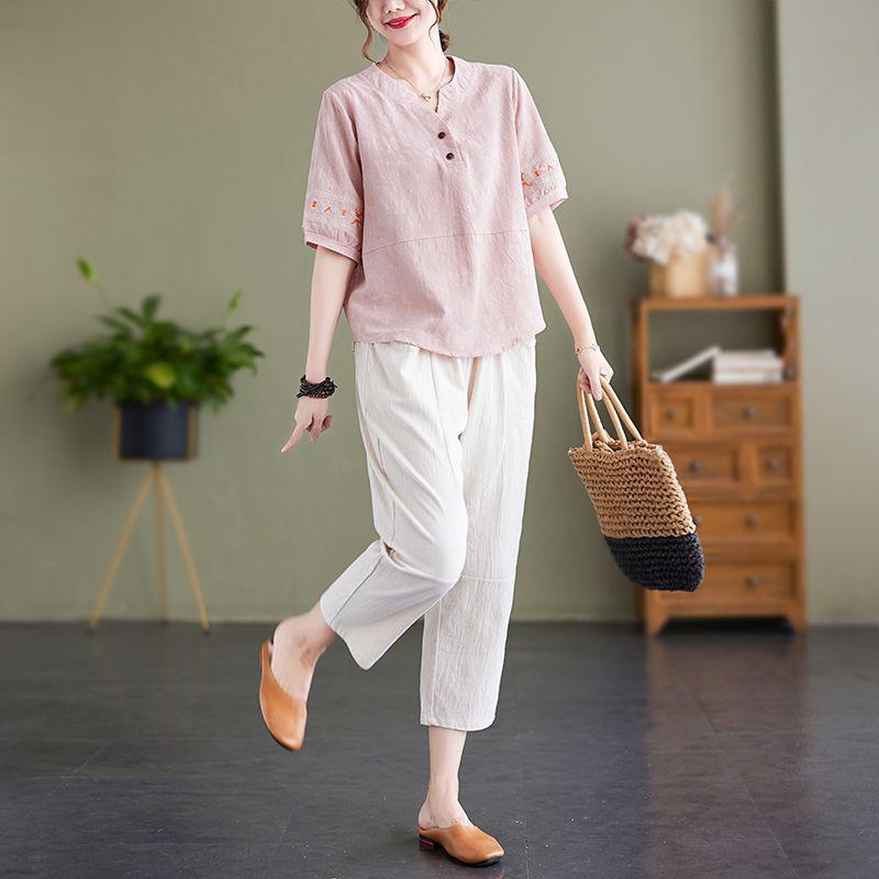 Chic Embroidered Cotton Linen Plus Size Summer Suit for Women - Short Sleeve Two-Piece Set