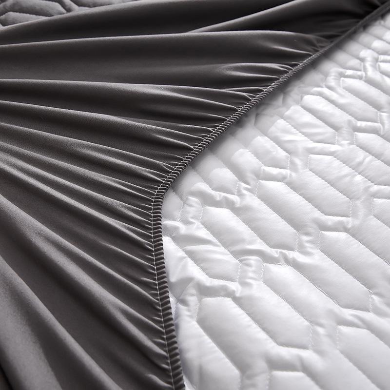Breathable Quilted Mattress Protector for All Seasons - Children's Urine Pad & Simmons Cover, Solid Color