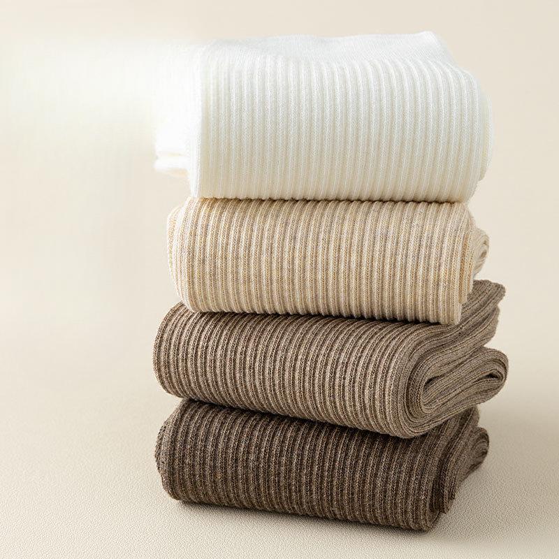 Men's Mid-calf Socks, Solid-colored Cotton Socks for Autumn and Winter, Sweat-absorbing, Versatile for Sports, Boneless Long Stockings for Business