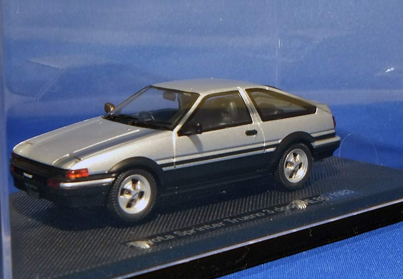 

Ebro Toyota Sprinter Trueno AE86 1983 Серебристый Готовый продукт 1/43 серебряный