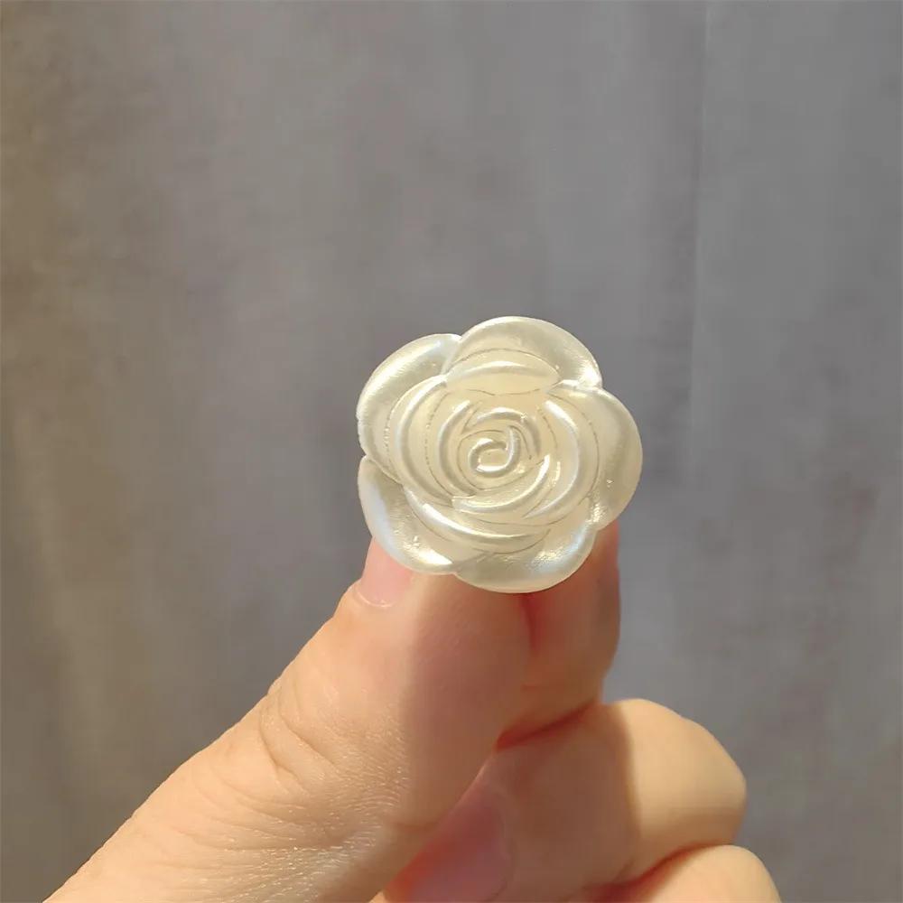 Módní síťovaná květina Ozdoby na boty Šněrovací přívěsky na tenisky Dívčí perlová krajková mašle Ozdoba na boty Šňůrky Spona 1 ks