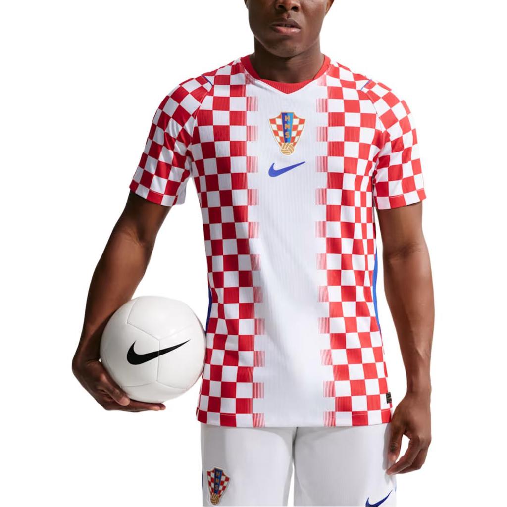 Nike Croatia Aero-Fit Home Player Edition Lightweight Quick-Dry Breathable Short Sleeve Football Shirt Men Tops IO8643-100