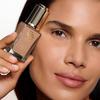 Oriflame Giordani Gold Eternal Glow Foundation Spf 25 - Soft Sand 30 Ml