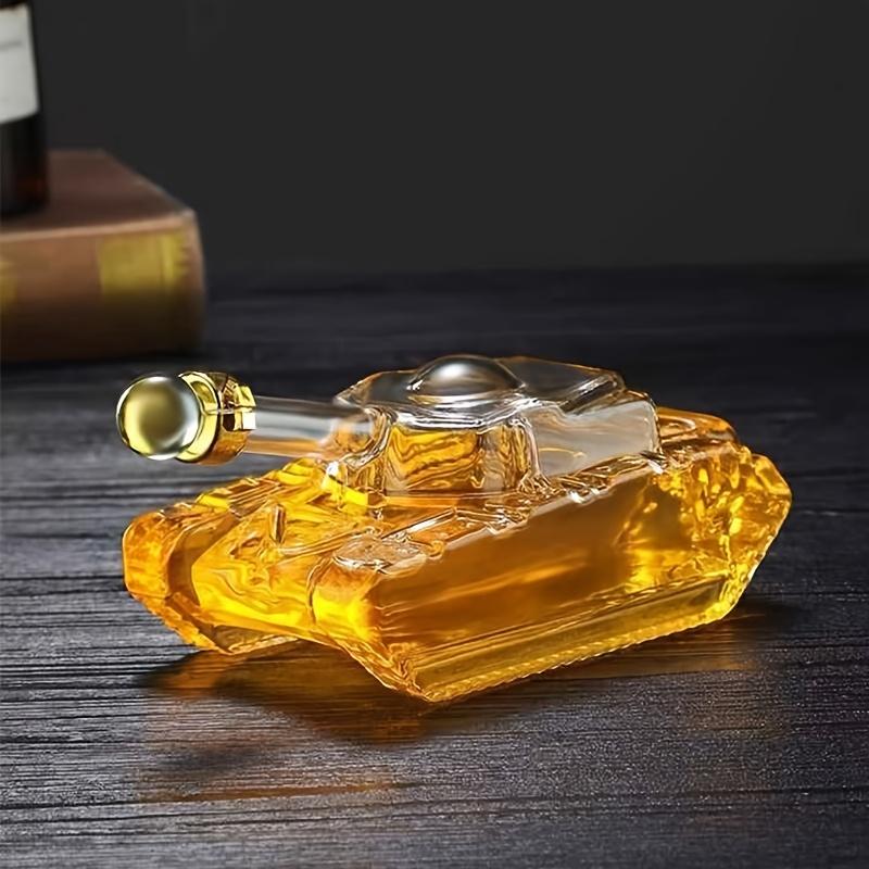 1 33.81 ounce can shaped glass whiskey decanter, crystal clear glass with a gold stopper, suitable for whiskey and vodka, perfect for men's gifts