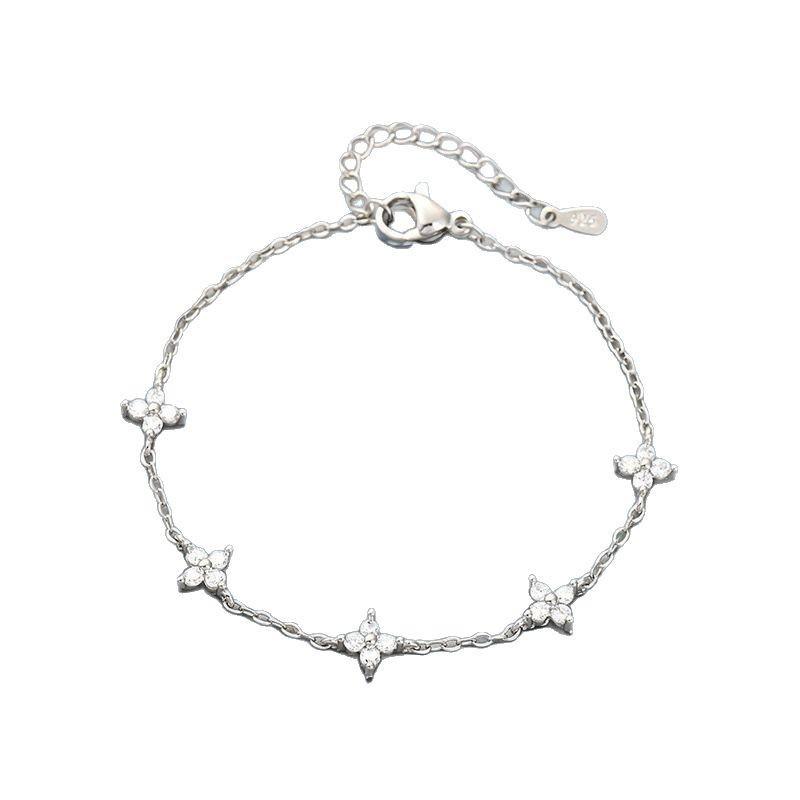 Women's Elegant Star Clover Zirconia Bracelet with Rhinestones