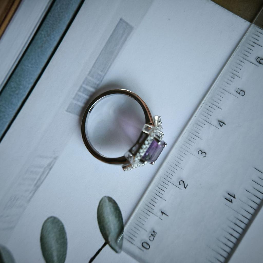 Silver Ring with Natural Amethyst, Item Weight 3.74 G (2189206)