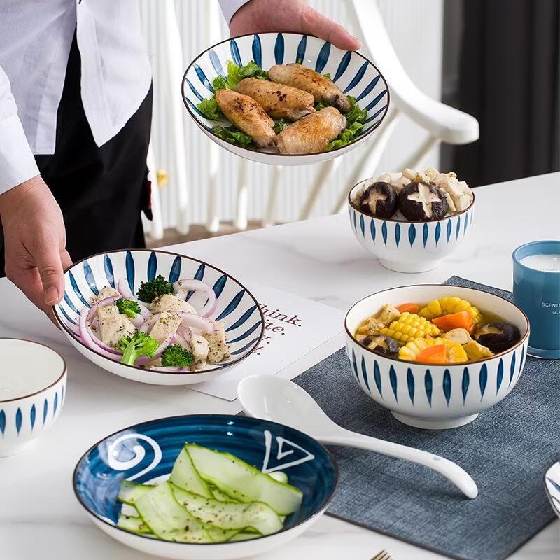 JingJingRS 10-Piece Japanese Style Dinnerware Set with Ceramic Spoons