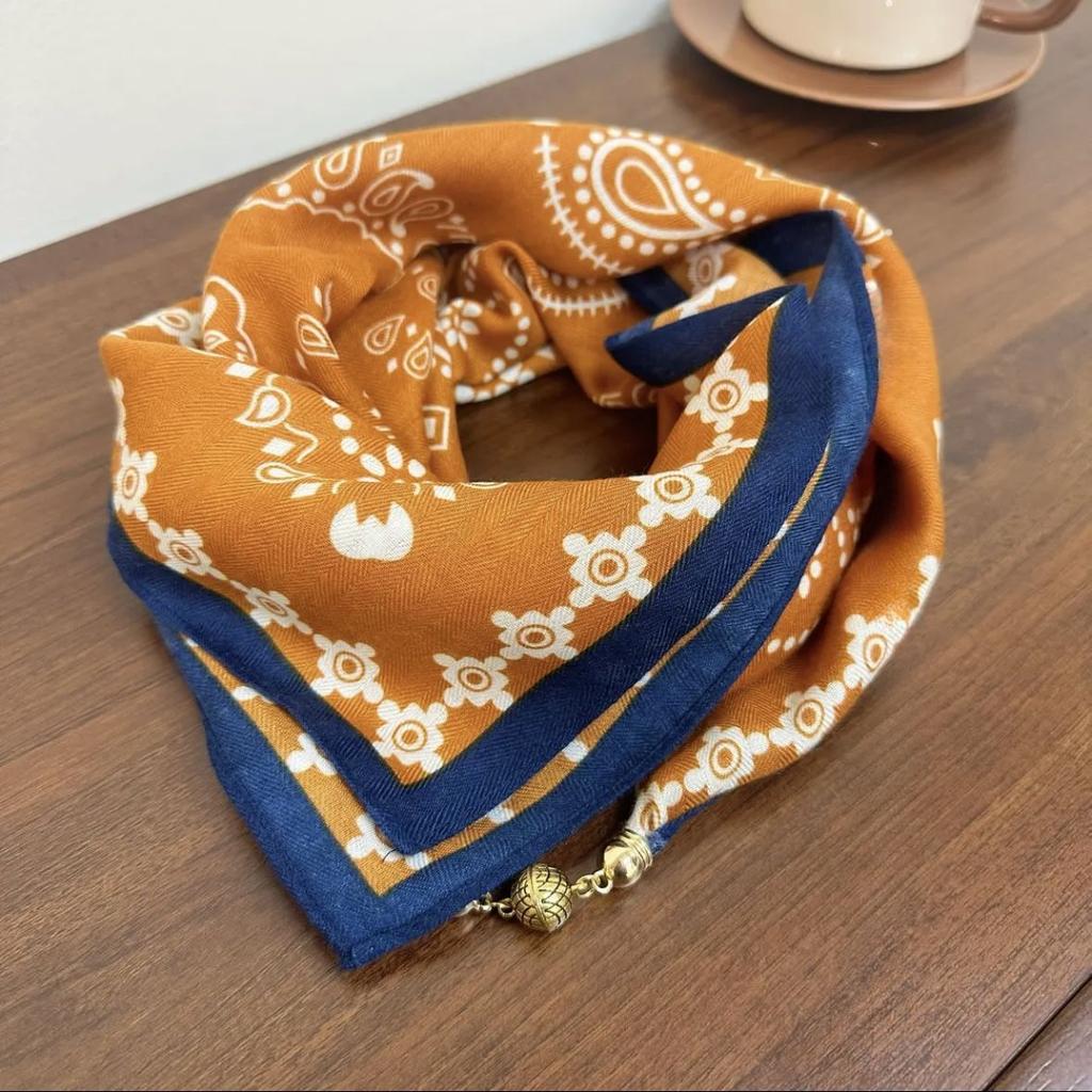 New Style Magnetic Buckle Print Silk Scarf Women New Spring Autumn Wraps Neck Scarf Fashion Cross Scarves High-End Scarves