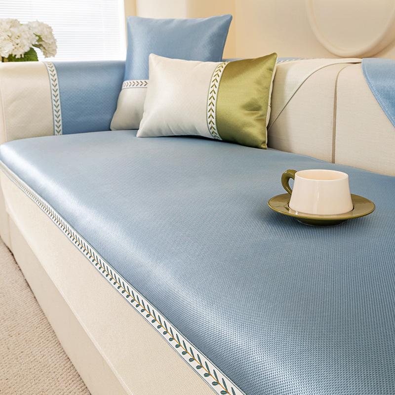 

New Summer Ice Silk Sofa Cushion Mat Seat Cushion Non-Slip Sofa Cover Universal Sofa Cover Towel 70*70cm