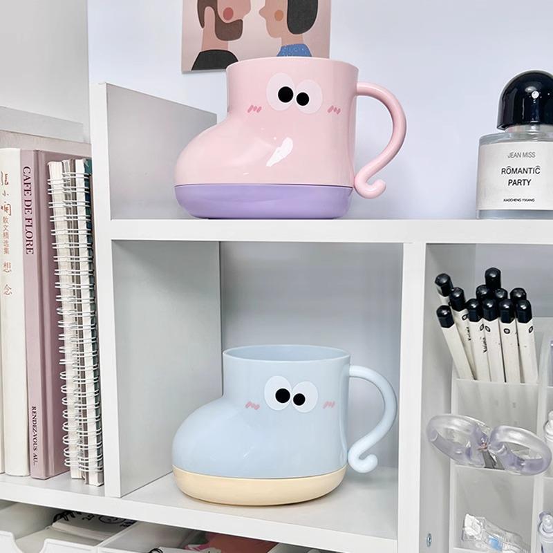 Newcomer 0.2: Cute Cartoon Mouthwash & Toothbrush Cup for Kids and Couples