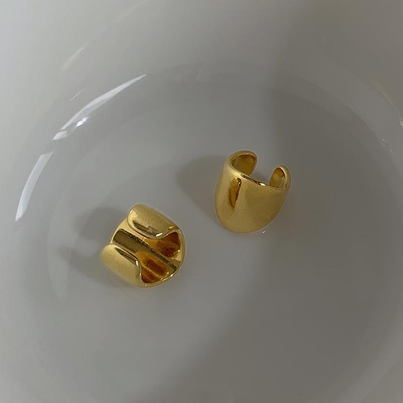 Retro Metallstil Ohrklemme für Damen – Nicht gepierct, schmerzlos, runde Ohrstecker mit europäischem und amerikanischem Einfluss.