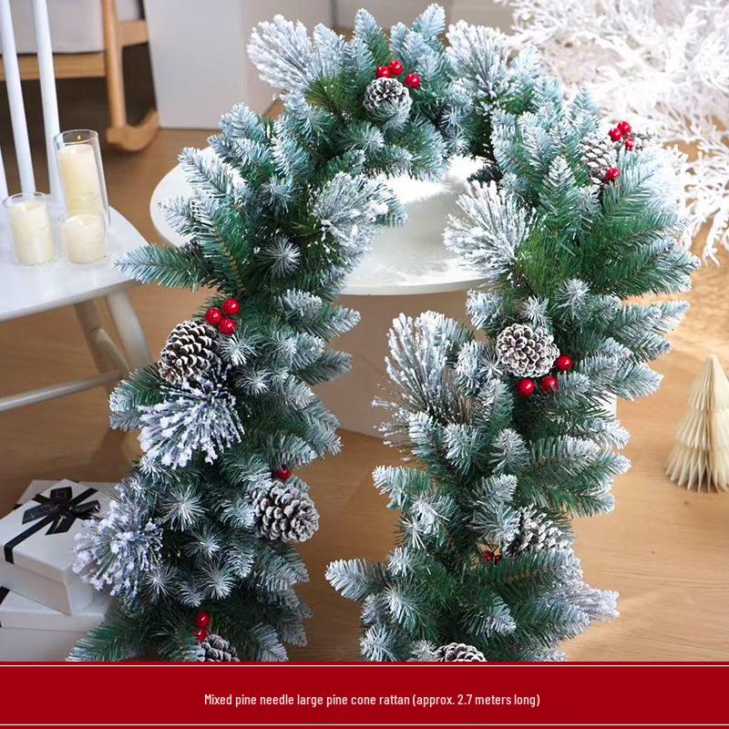 Bożonarodzeniowa Dekoracja Transgraniczna: Wiszący Ornament Śnieżny i Wiklinowy Ornament do Aranżacji Sceny w Centrum Handlowym