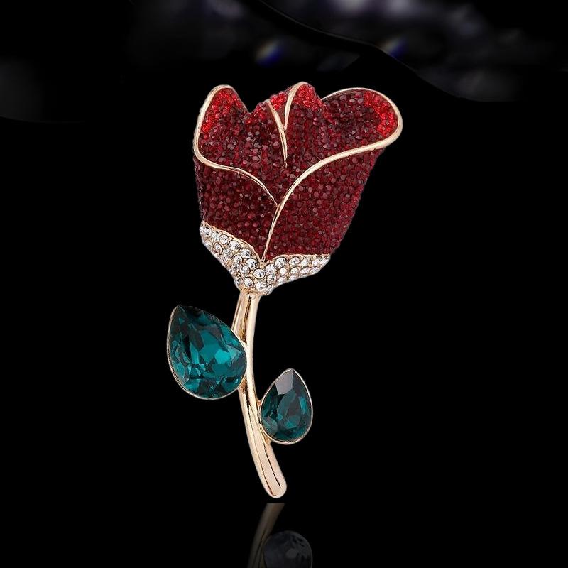 European and American Qing Red Rose Brooch High-end Light Luxury Crystal Rose Pin Niche Brooch Suit Accessories