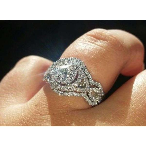 Fashionable Micro Inlaid Diamond Covered Womens Ring Platinum Jewelry