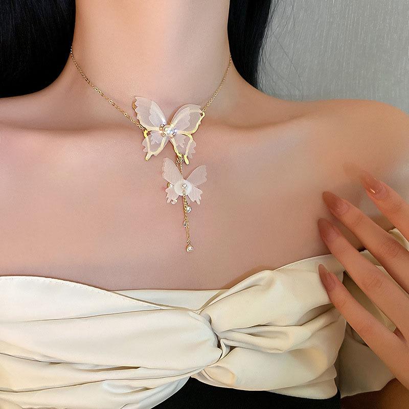 Korean Temperament Love Butterfly Pearl Fringed Necklace Fashion Collarbone Chain Versatile Item Decoration