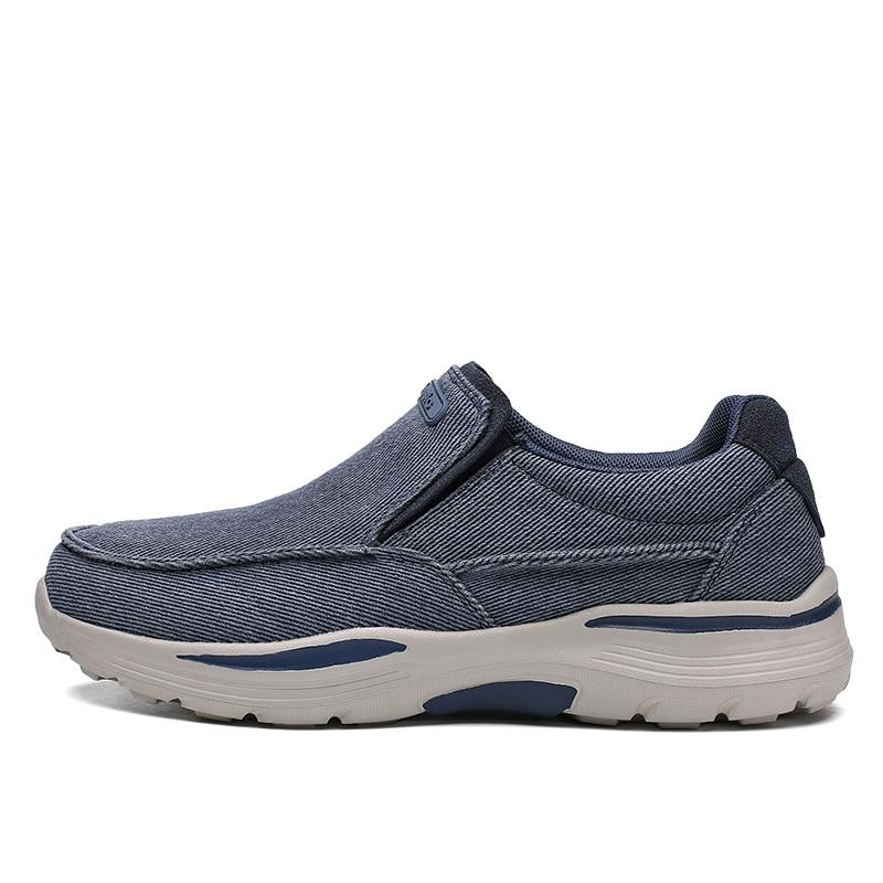 Men Fashion Casual Shoes Breathable Mesh Lightweight Slip On Shoes Casual Sneakers Outdoor Big Size 39 -48 Men 'S Sneakers